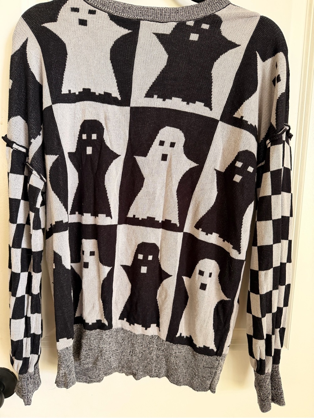 Black & Gray Ghost Pattern Crewneck Sweater for women
